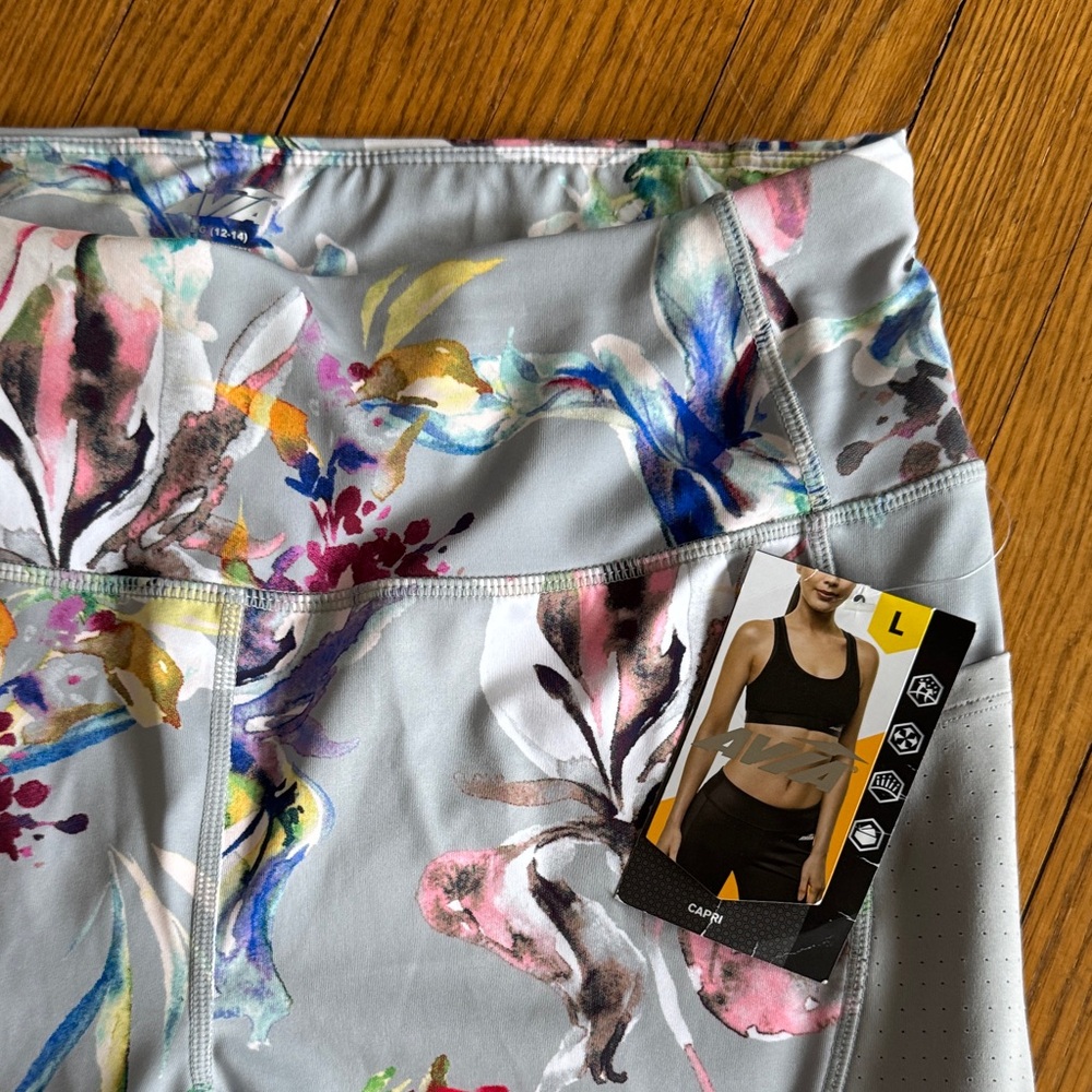 Avia floral leggings NWT